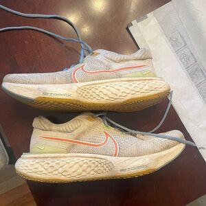 Mens nike invincible 2, size 11.5